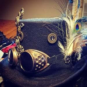 Meet your Posher, Aimy